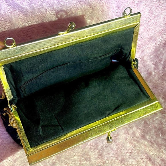 Small rose purse - Picture 3 of 9